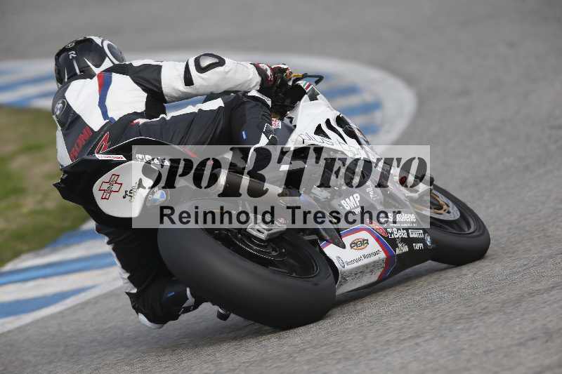 /Archiv-2024/01 26.-28.01.2024 Moto Center Thun Jerez/Gruppe gruen-green/backside